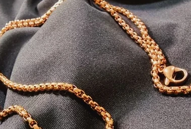 Compra y Venta de Cadena de Oro Rojo